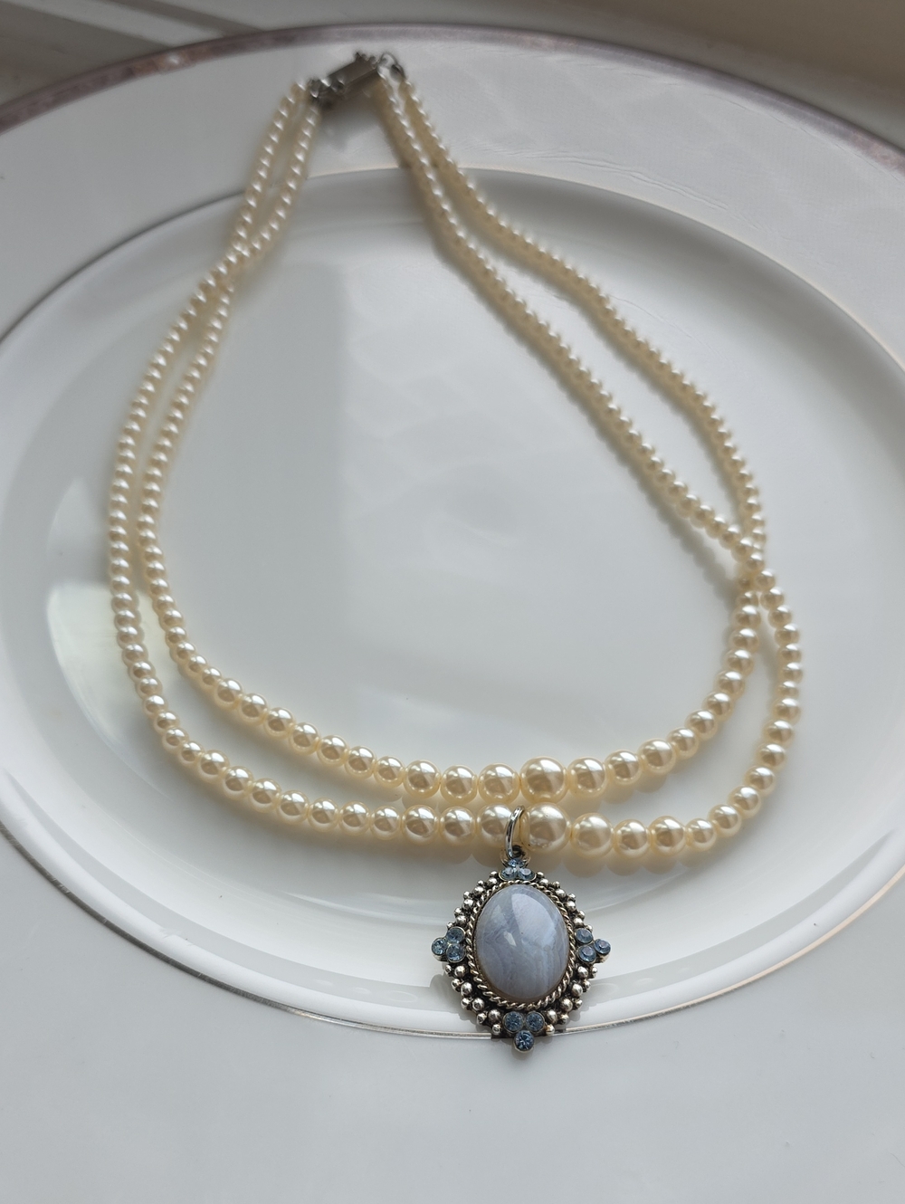 Vintage Style Regency Dual Strand Pearl Necklace With Medallion